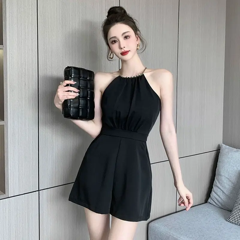 Cool White Woman Shorts Office - Summer Clothing Trends 2025 评论和价格