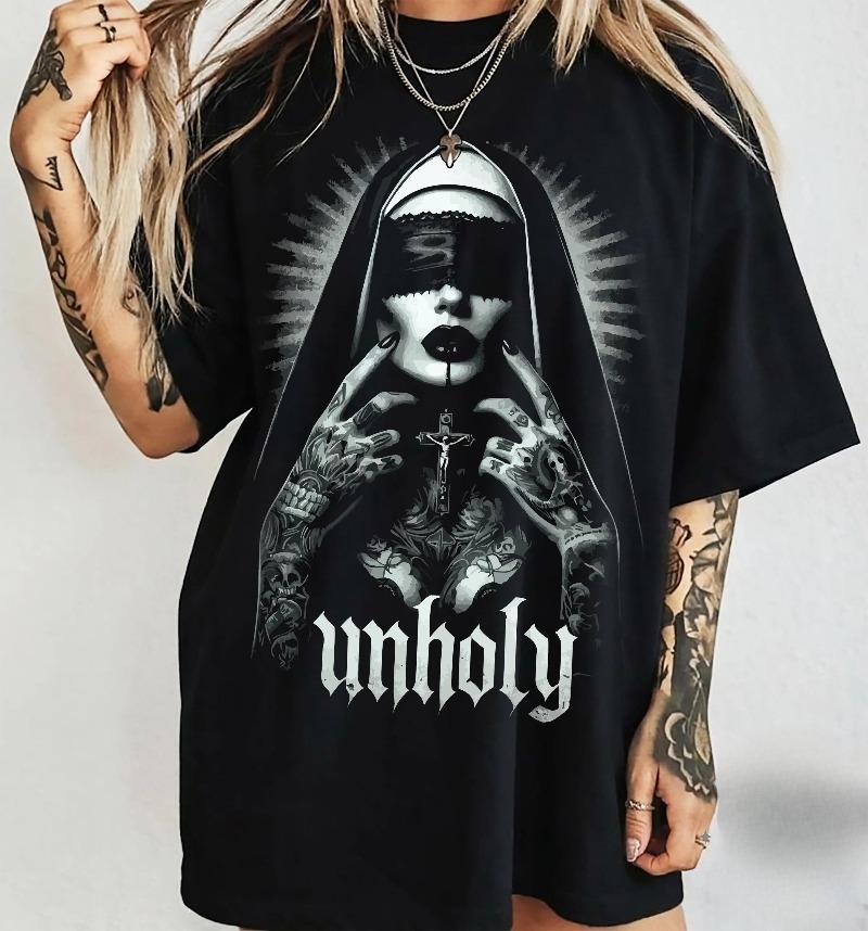 Unholy Nun T-Shirt: Gothic Sat - Summer Goth Clothing 评论和价格
