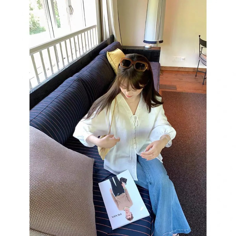 Women's Light Green V-Neck Blo - Tie Front Shirt 评论和价格